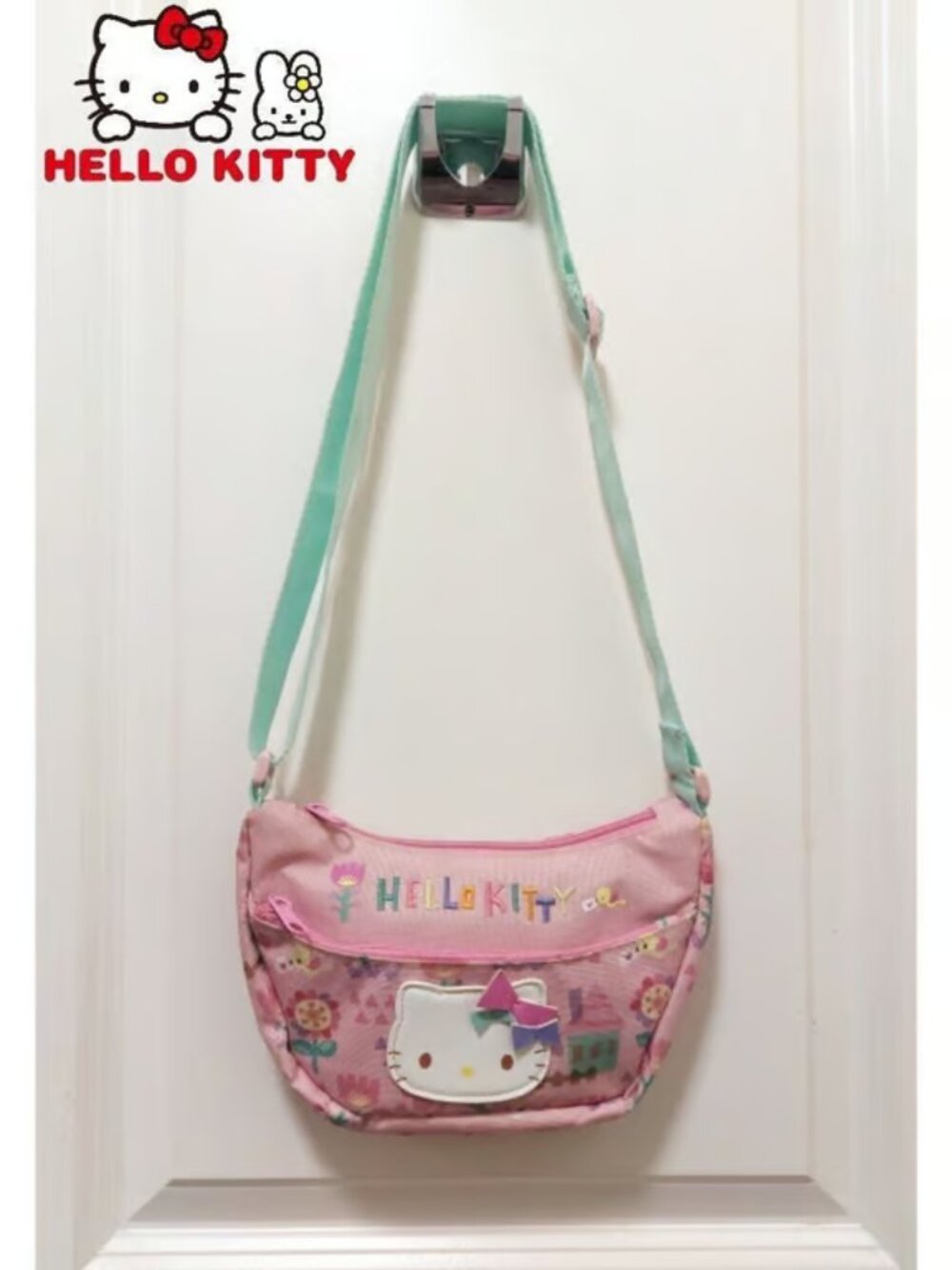 Hello Kitty Sweet Collage Shoulder Pouch